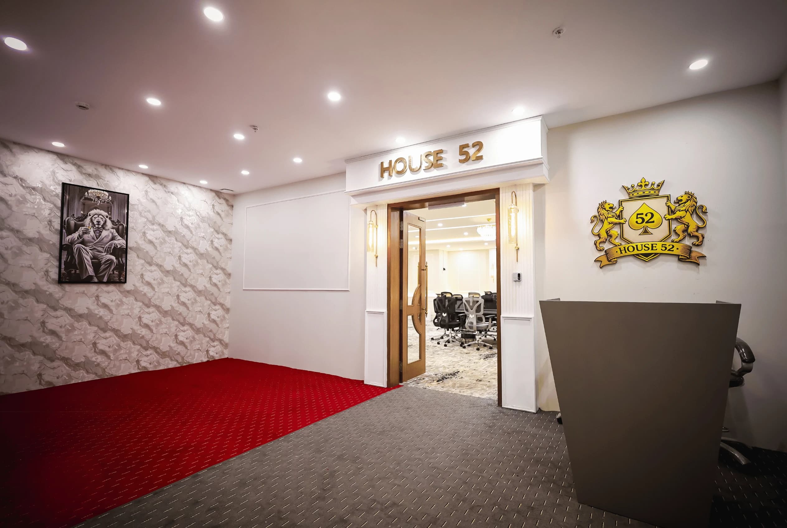 Inside House 52 Poker Room 15