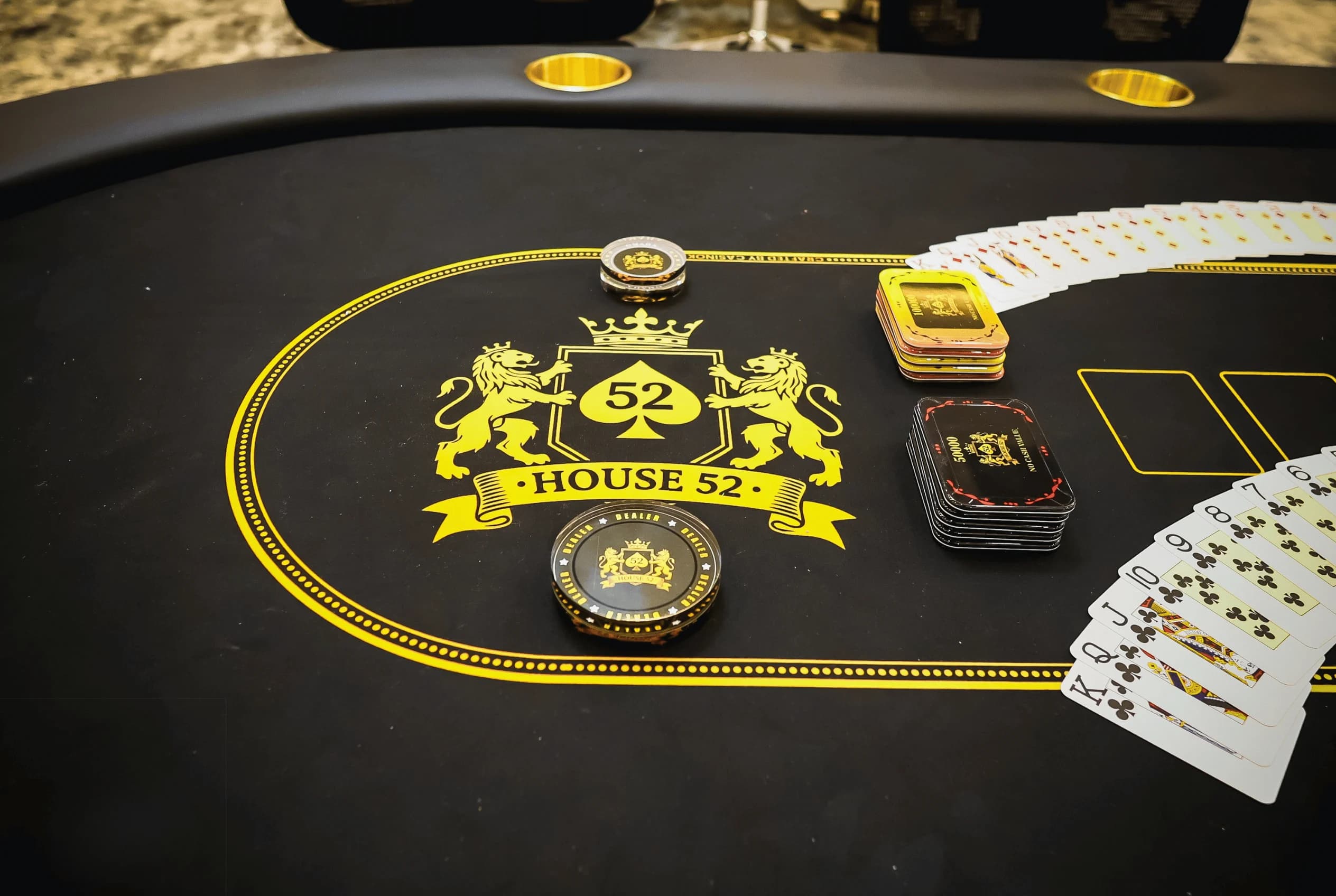 Inside House 52 Poker Room 2