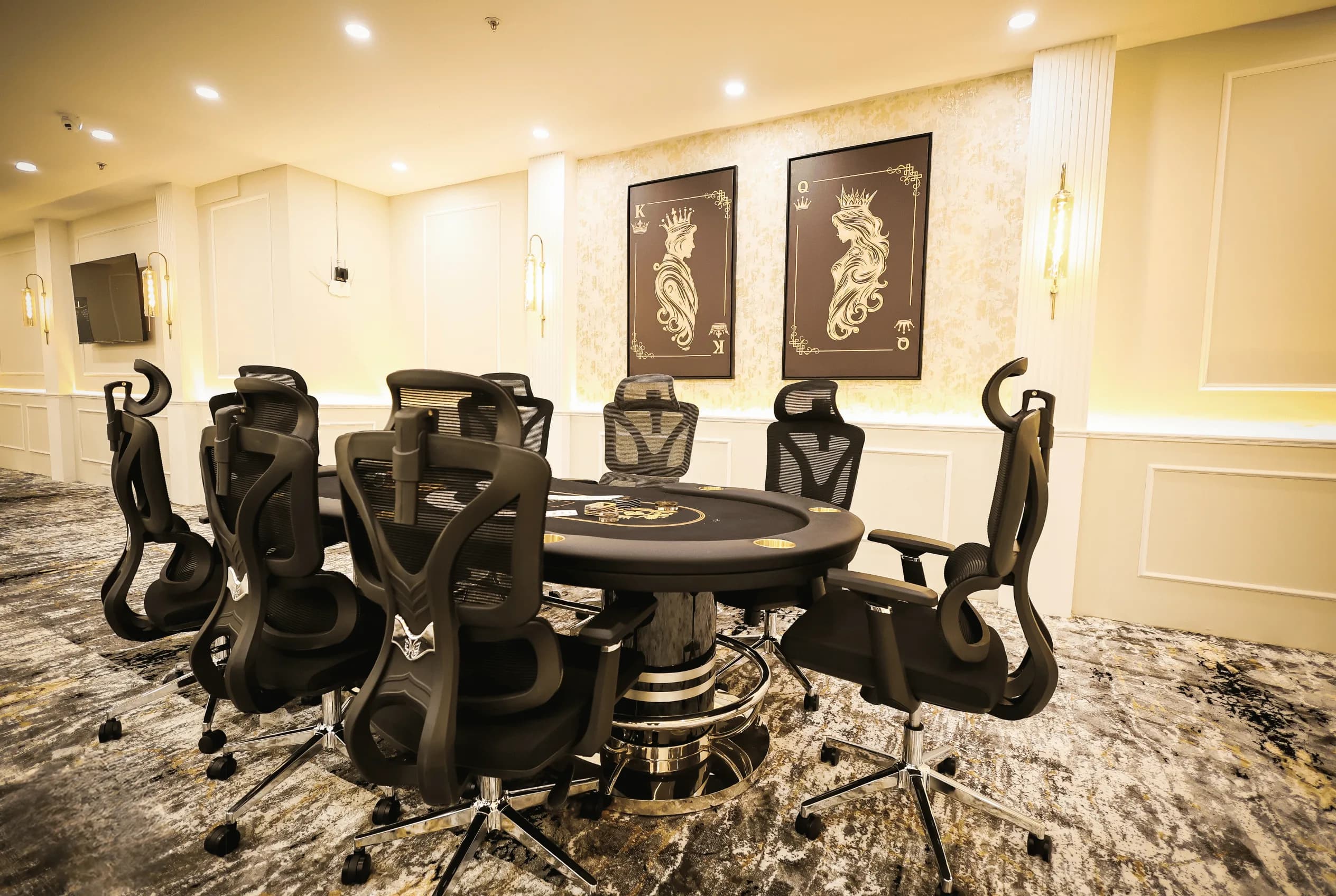 Inside House 52 Poker Room 8